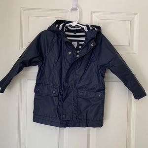 Gap 3 years old rain coat